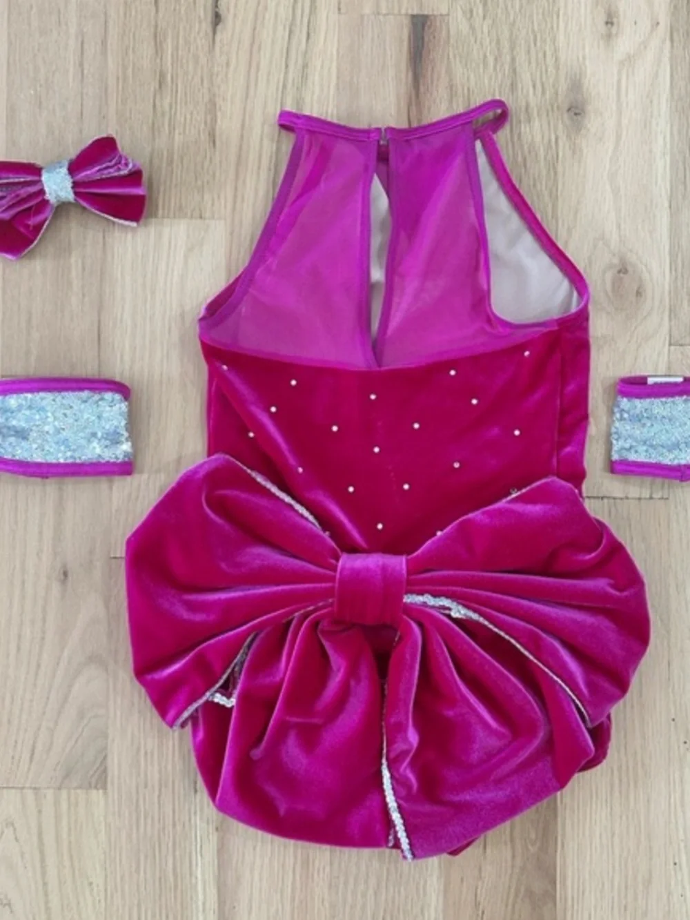 Weissman Dance Costume Magenta Velvet Bow Kids Leotard Pink Size Intermediate